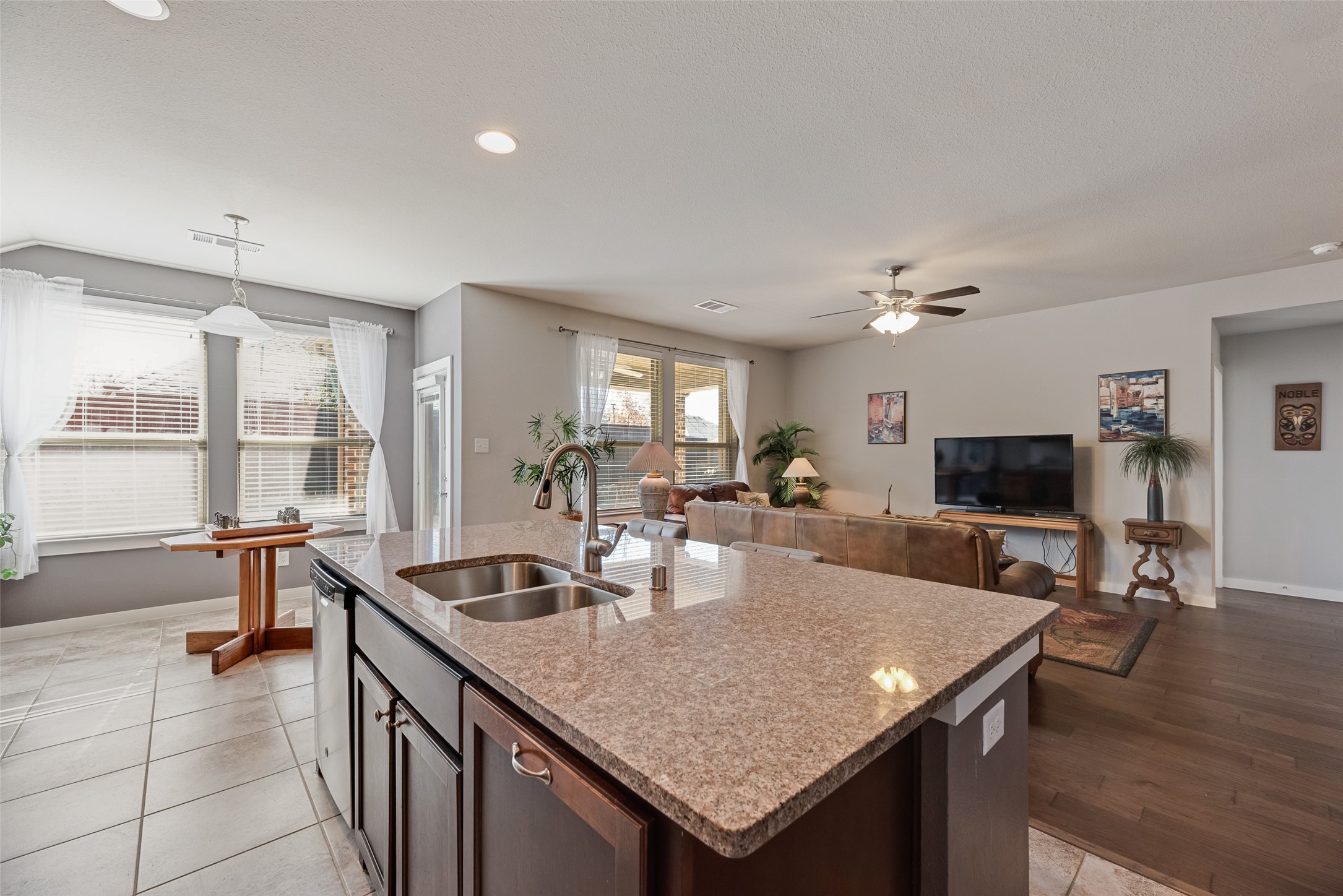 616 Forefront Avenue