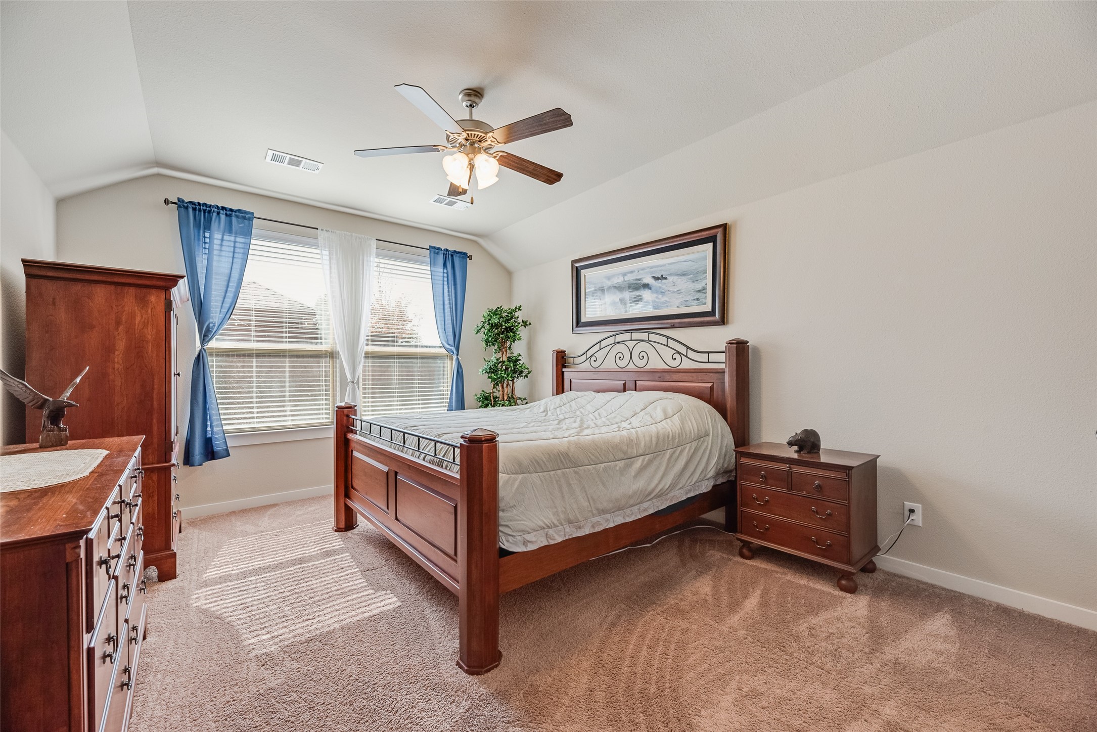 616 Forefront Avenue