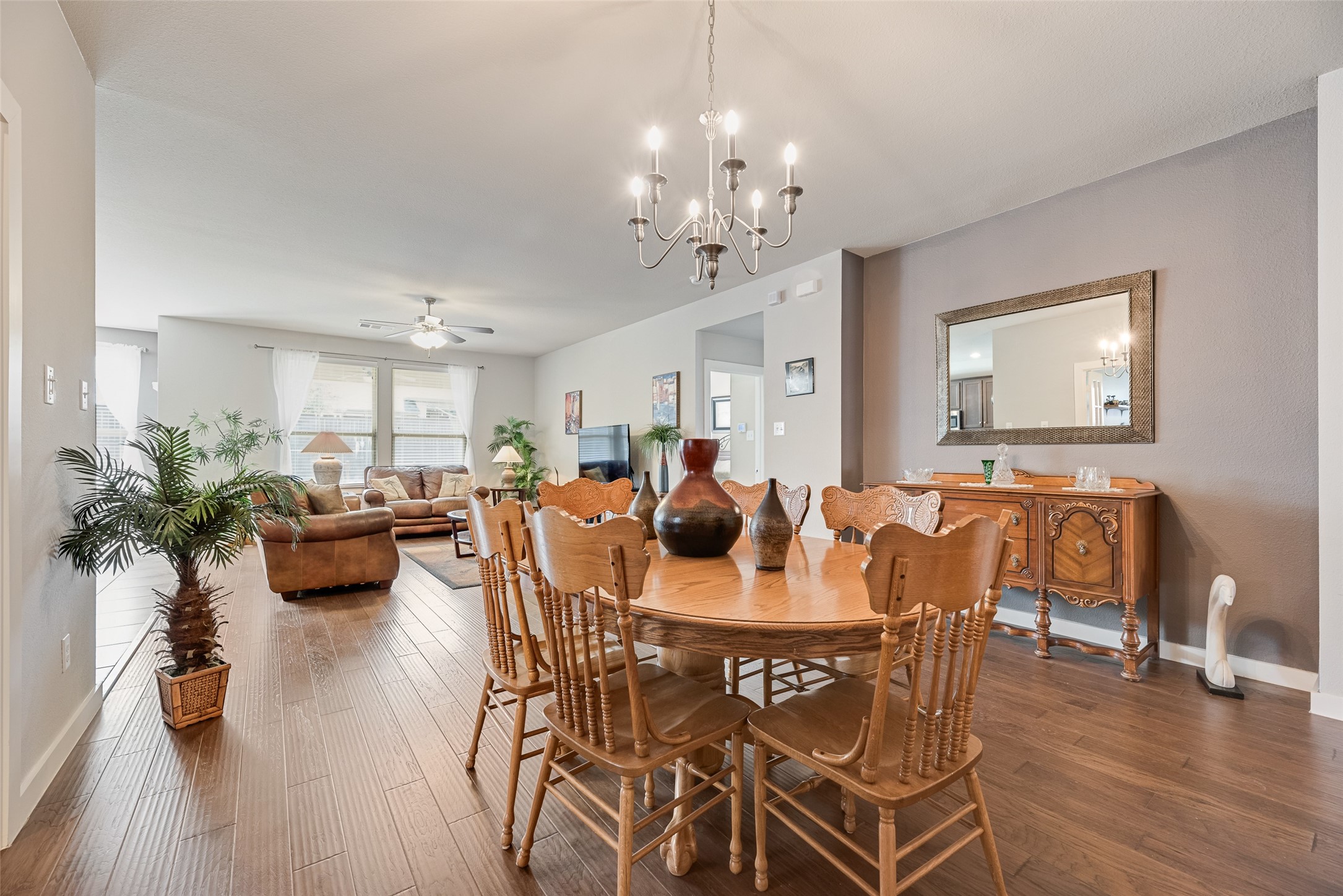 616 Forefront Avenue