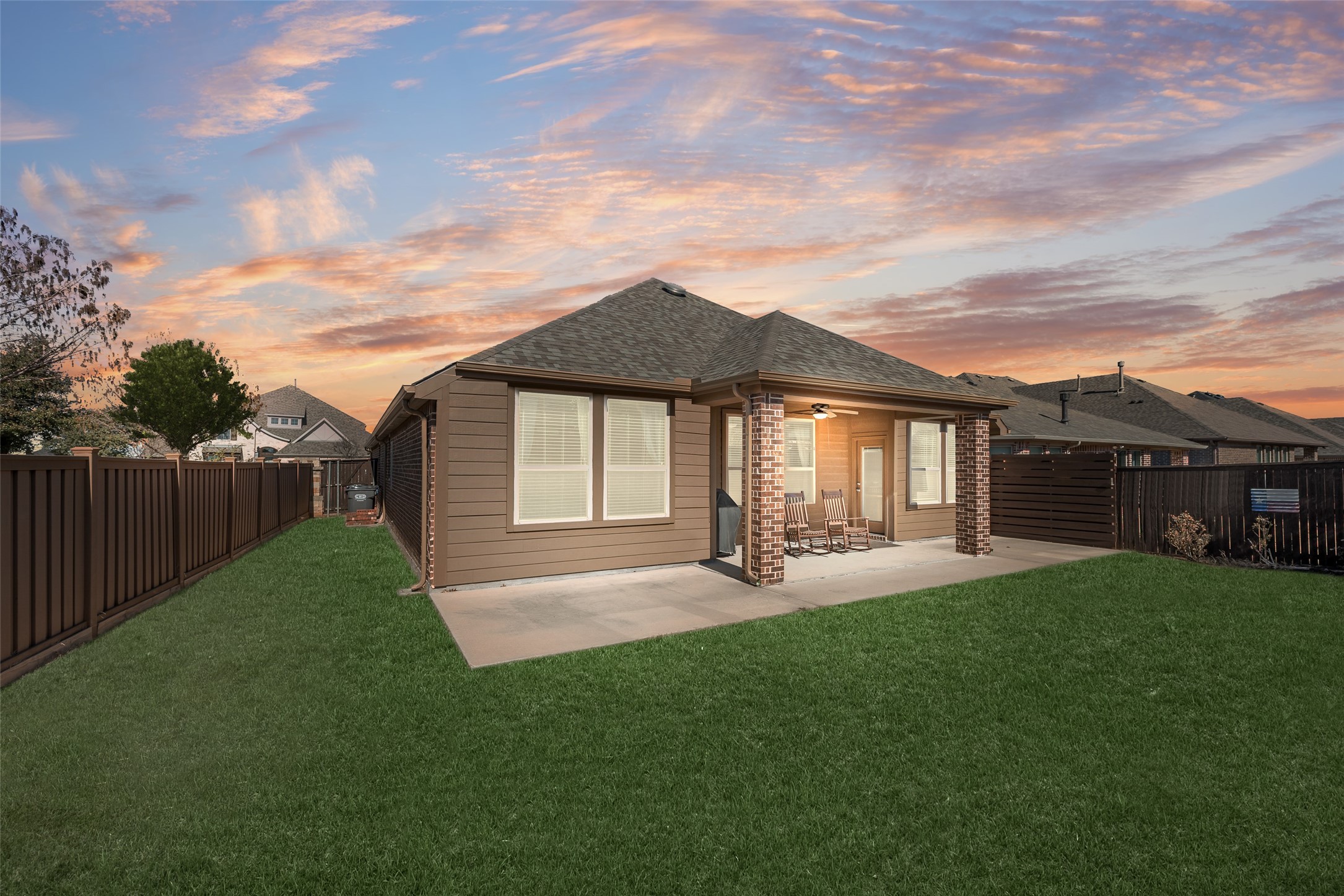 616 Forefront Avenue