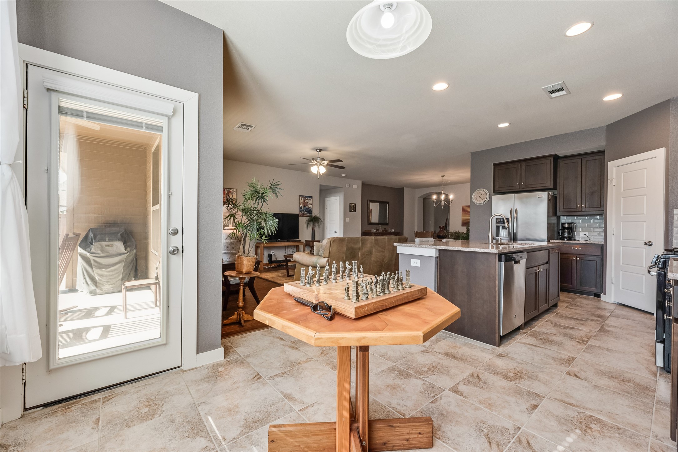 616 Forefront Avenue