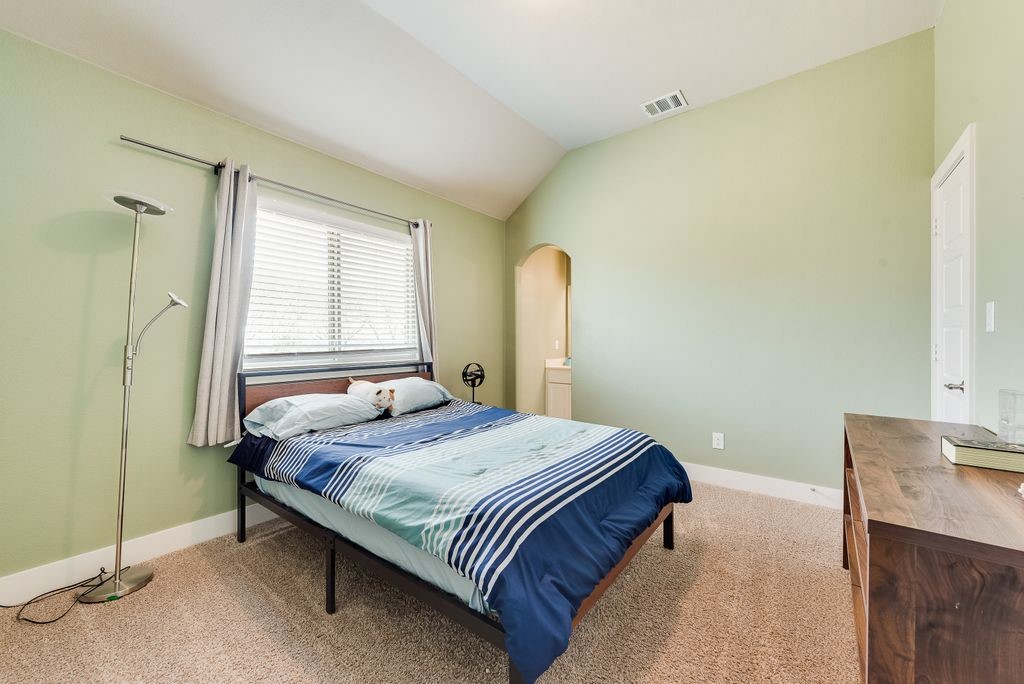 2305 Kallee Cove