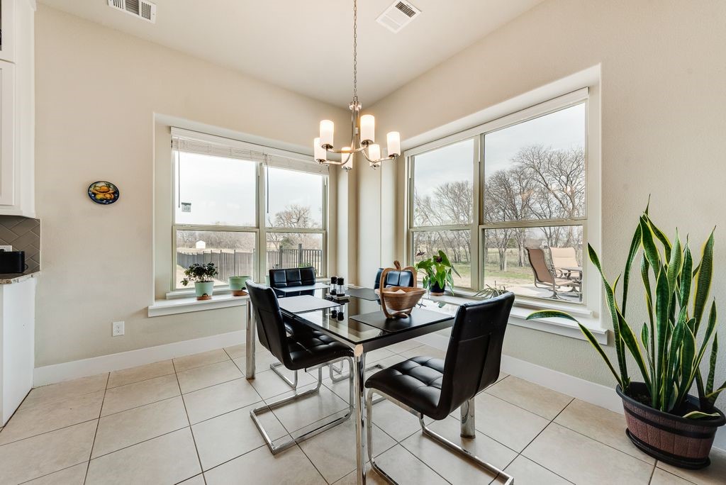 2305 Kallee Cove
