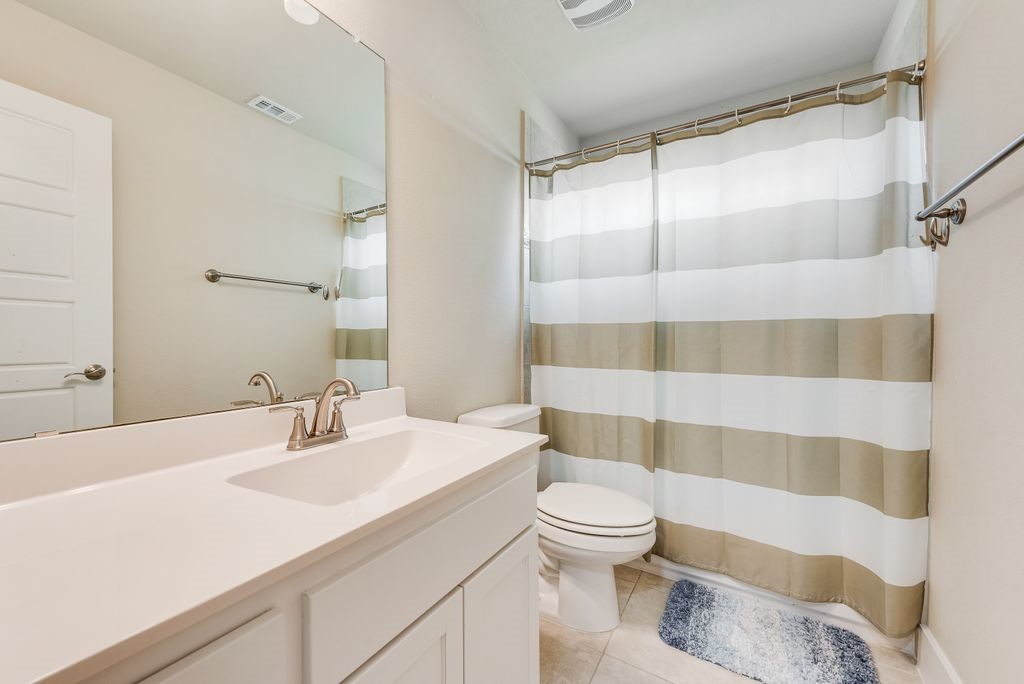 2305 Kallee Cove