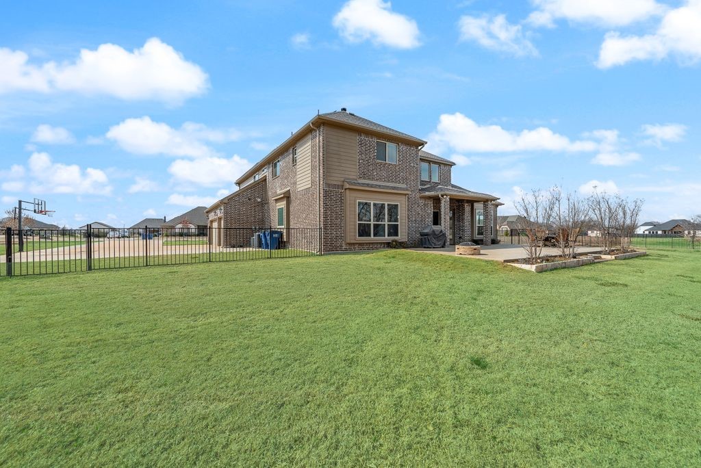 2305 Kallee Cove