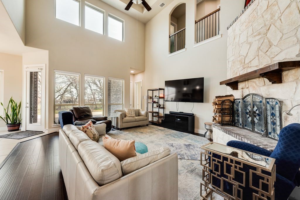 2305 Kallee Cove