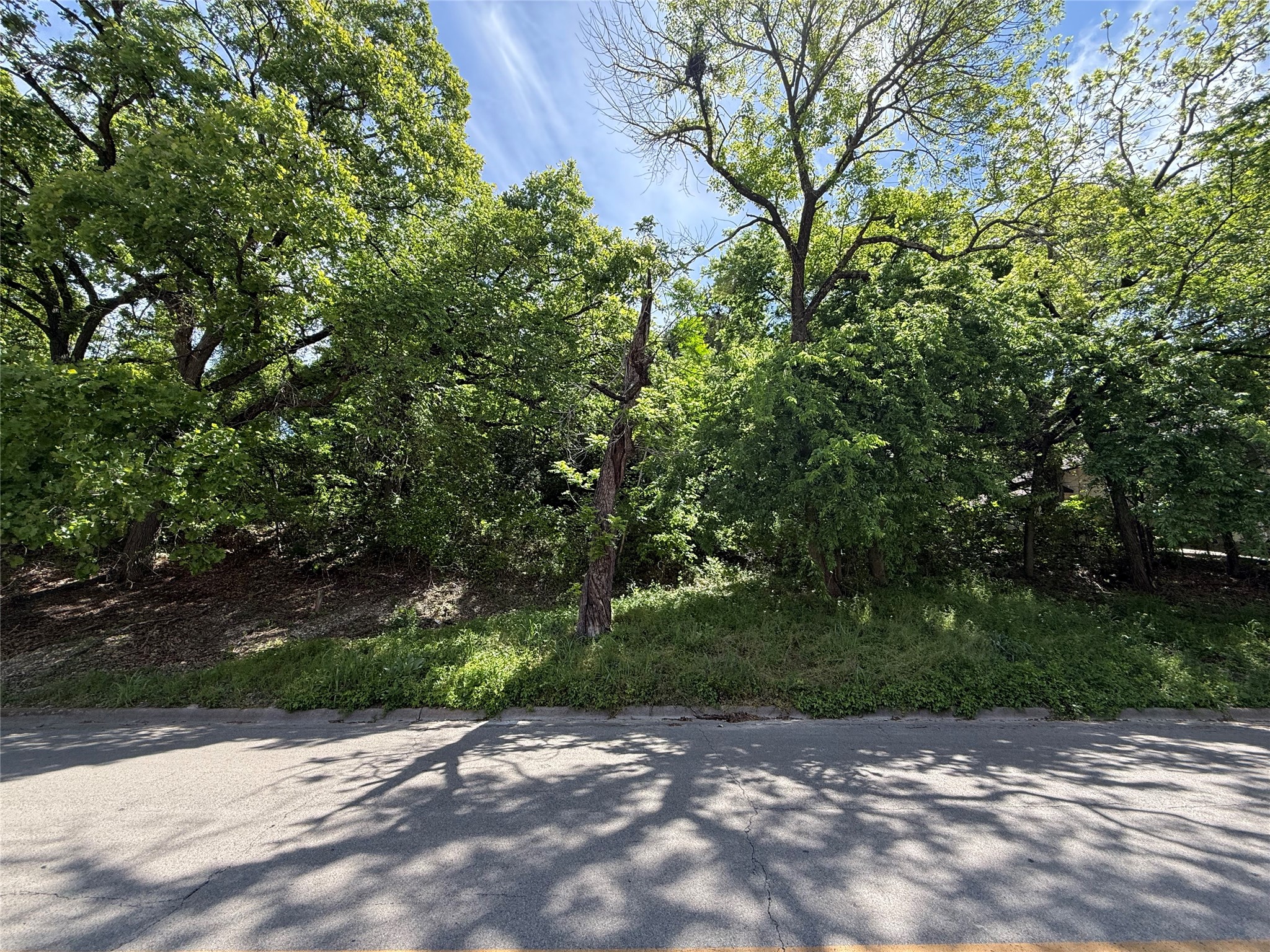 904 Sleepy Hollow Drive