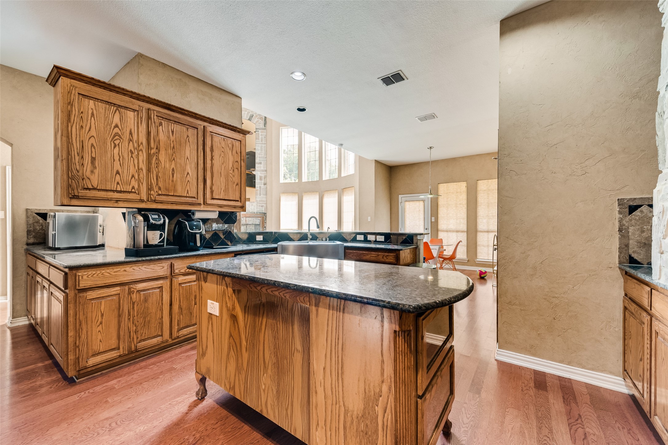 663 Links View Court