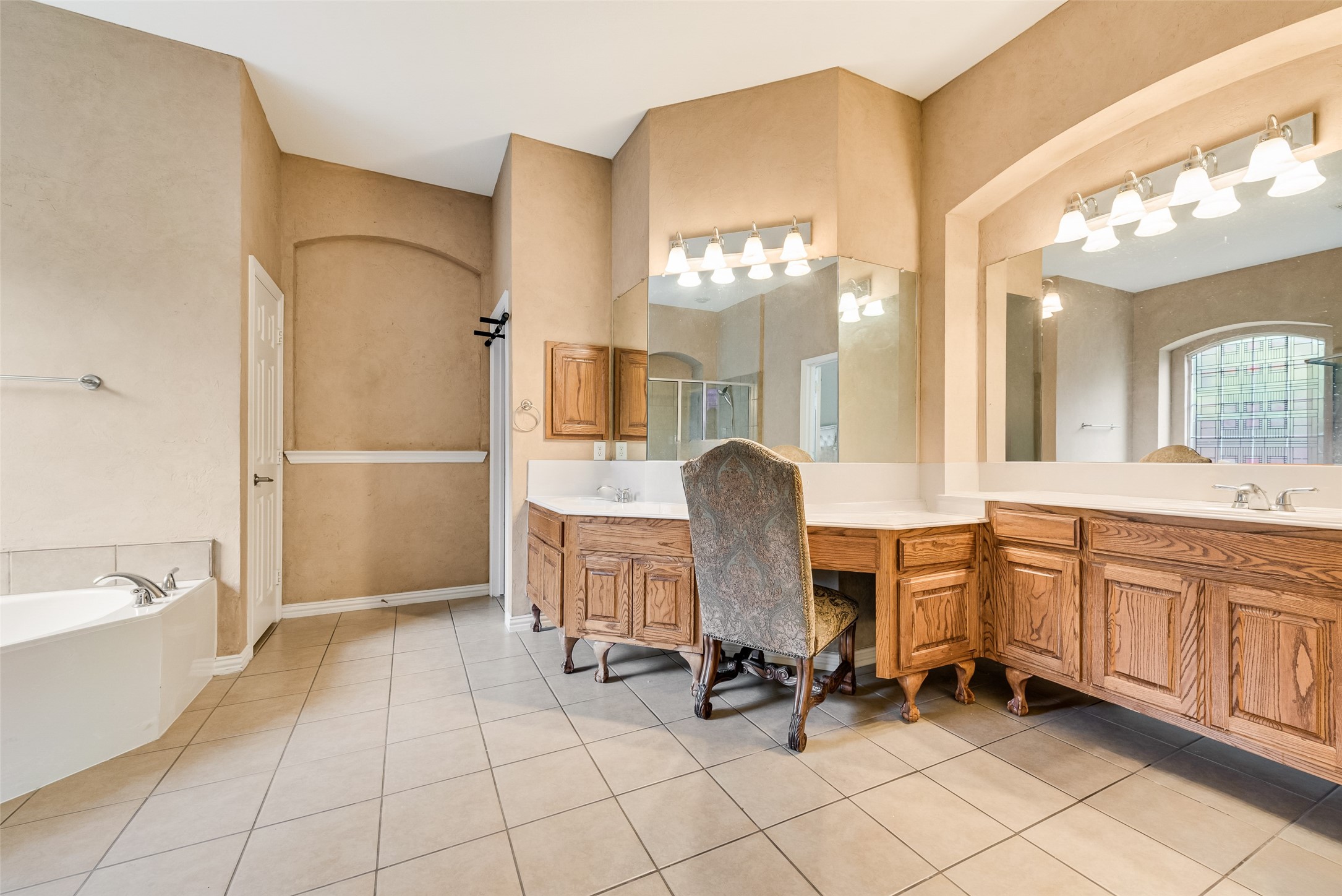 663 Links View Court