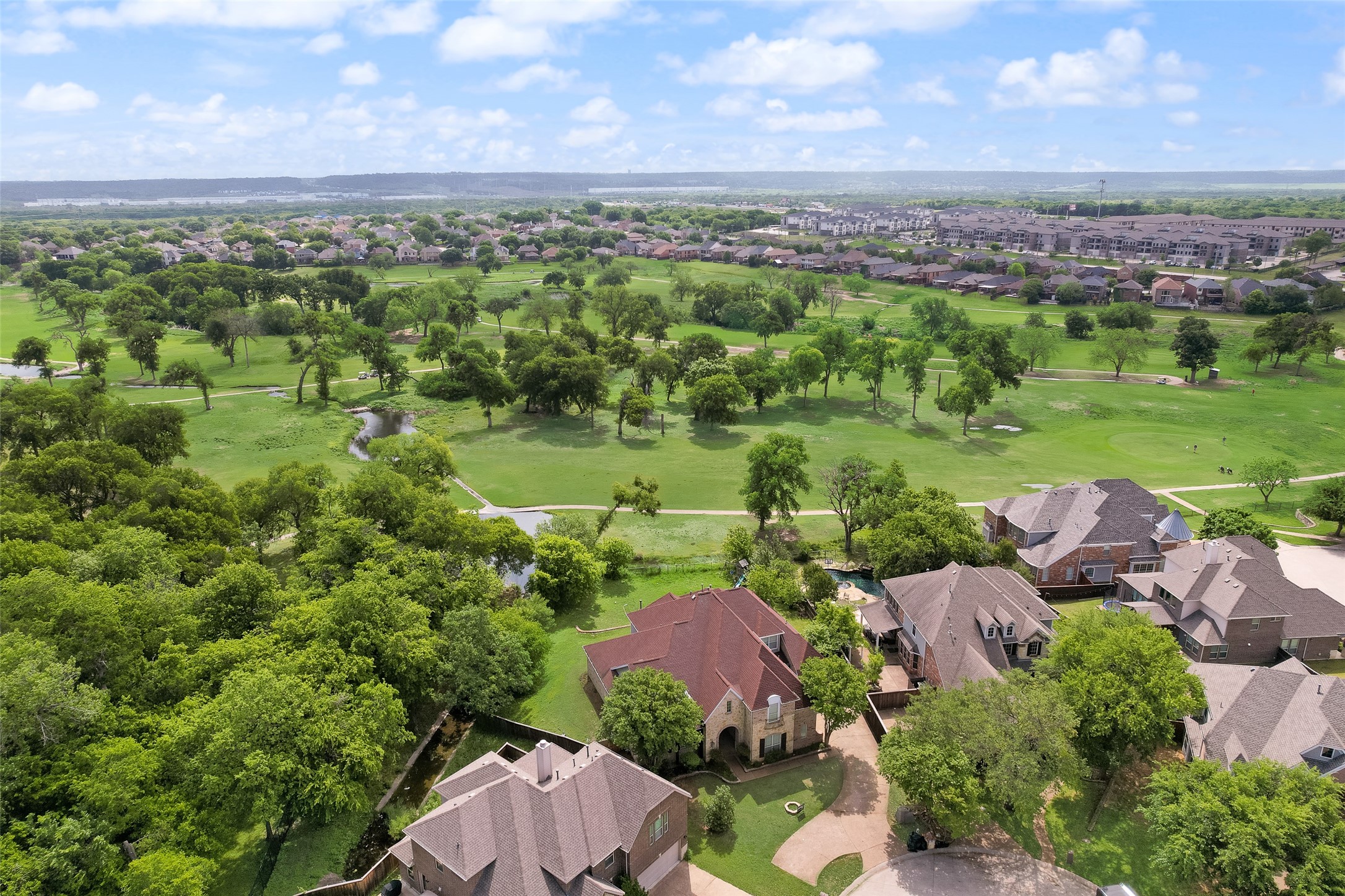 663 Links View Court