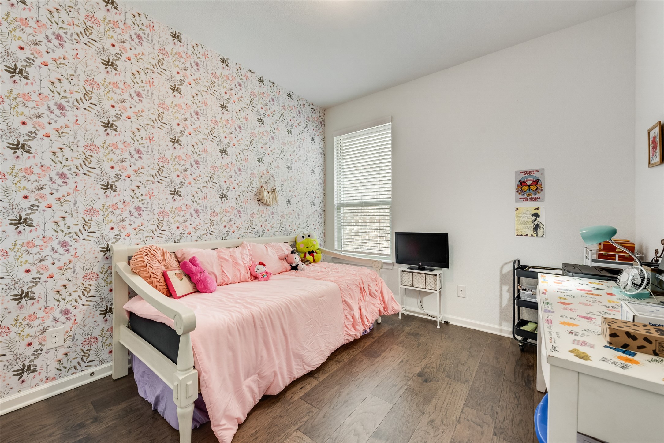 408 Remington Road N
