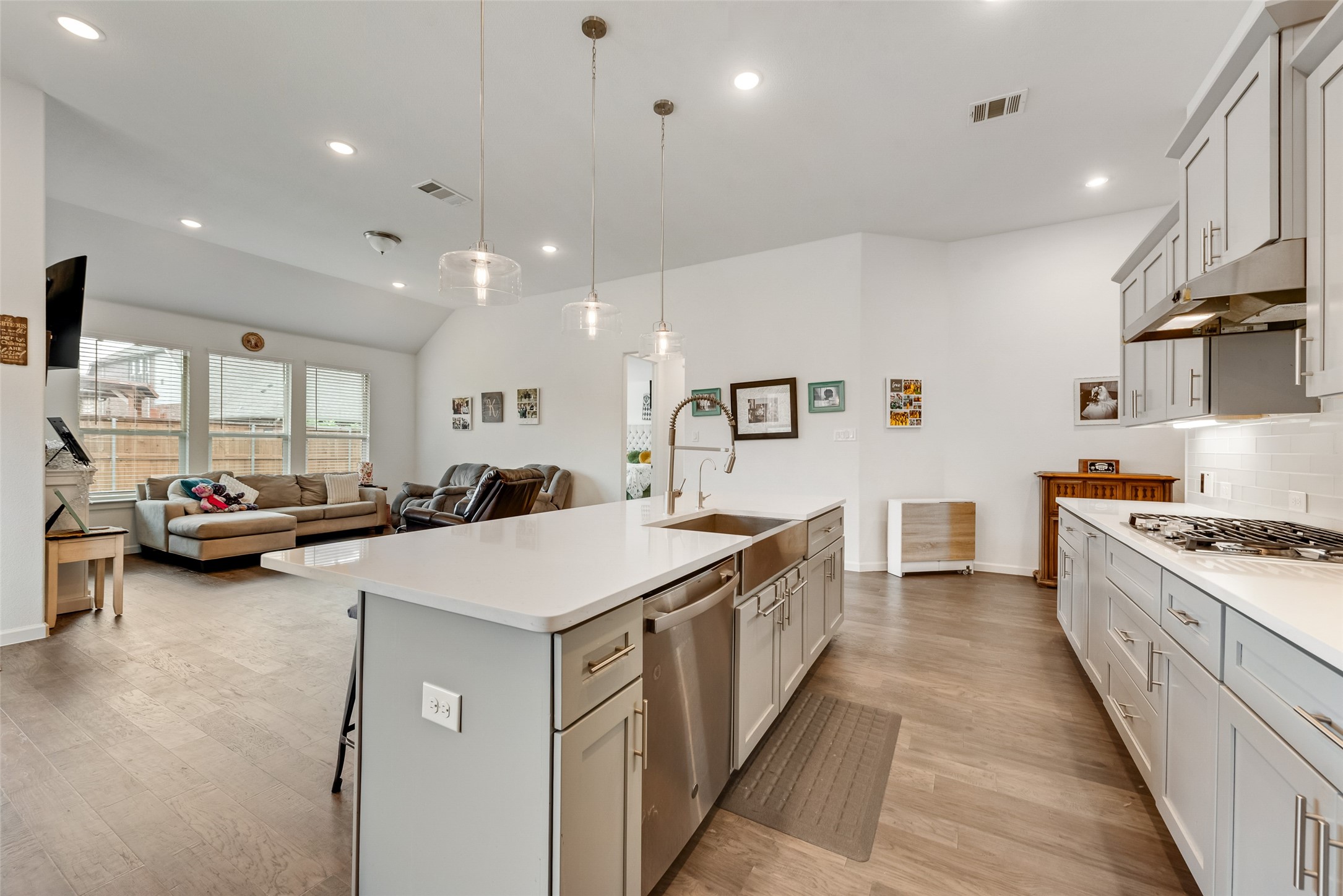 408 Remington Road N