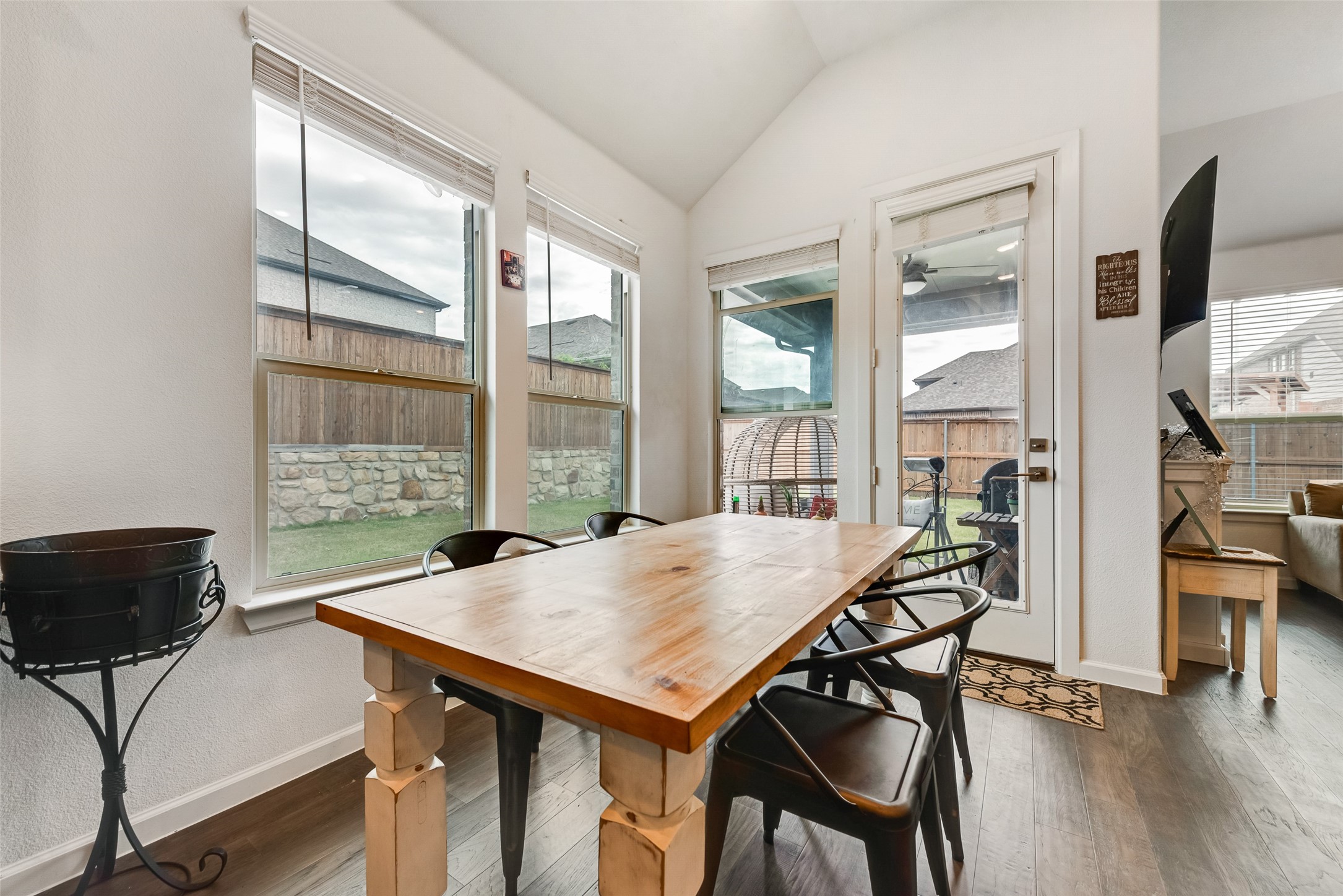 408 Remington Road N