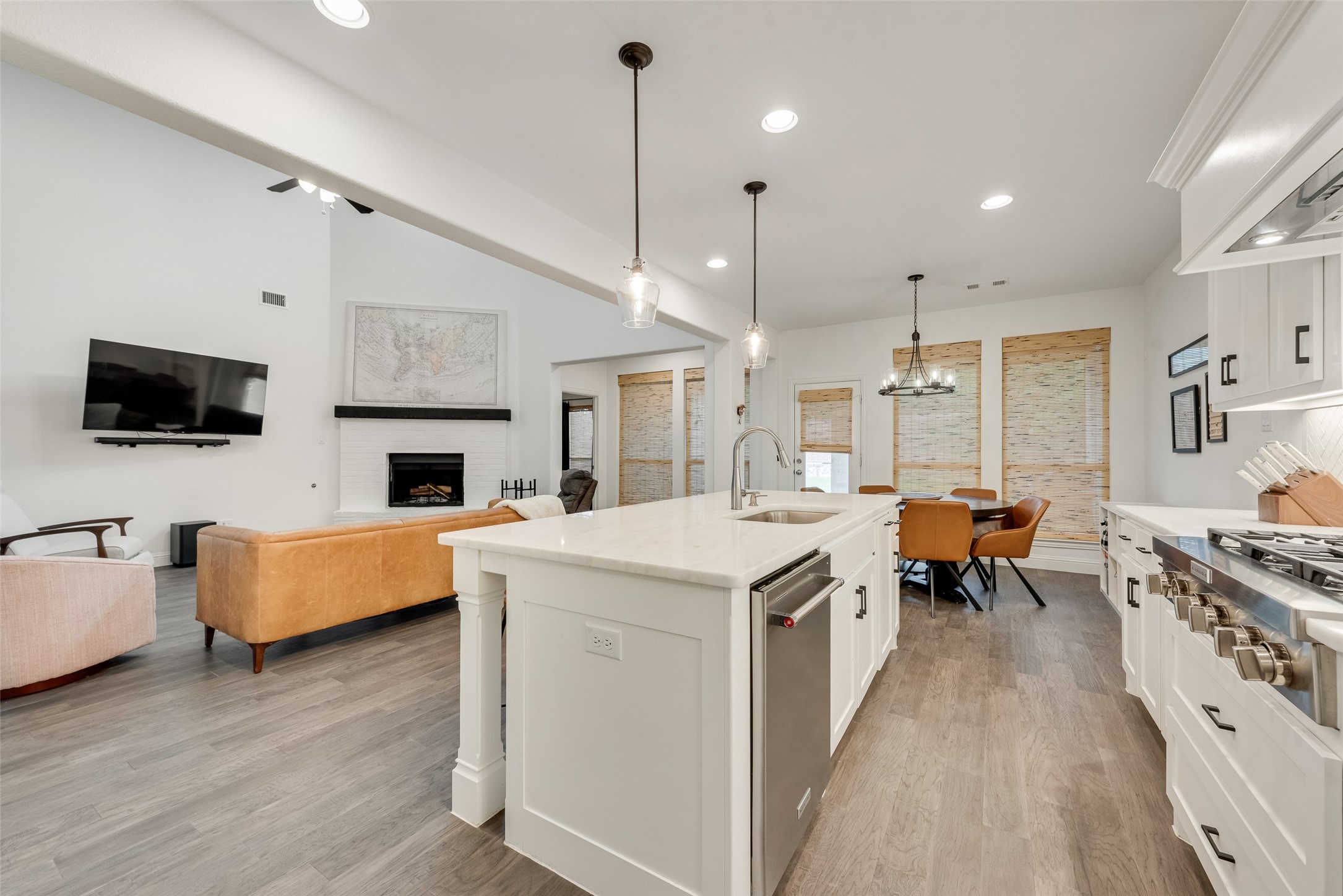 6608 Palo Alto Street
