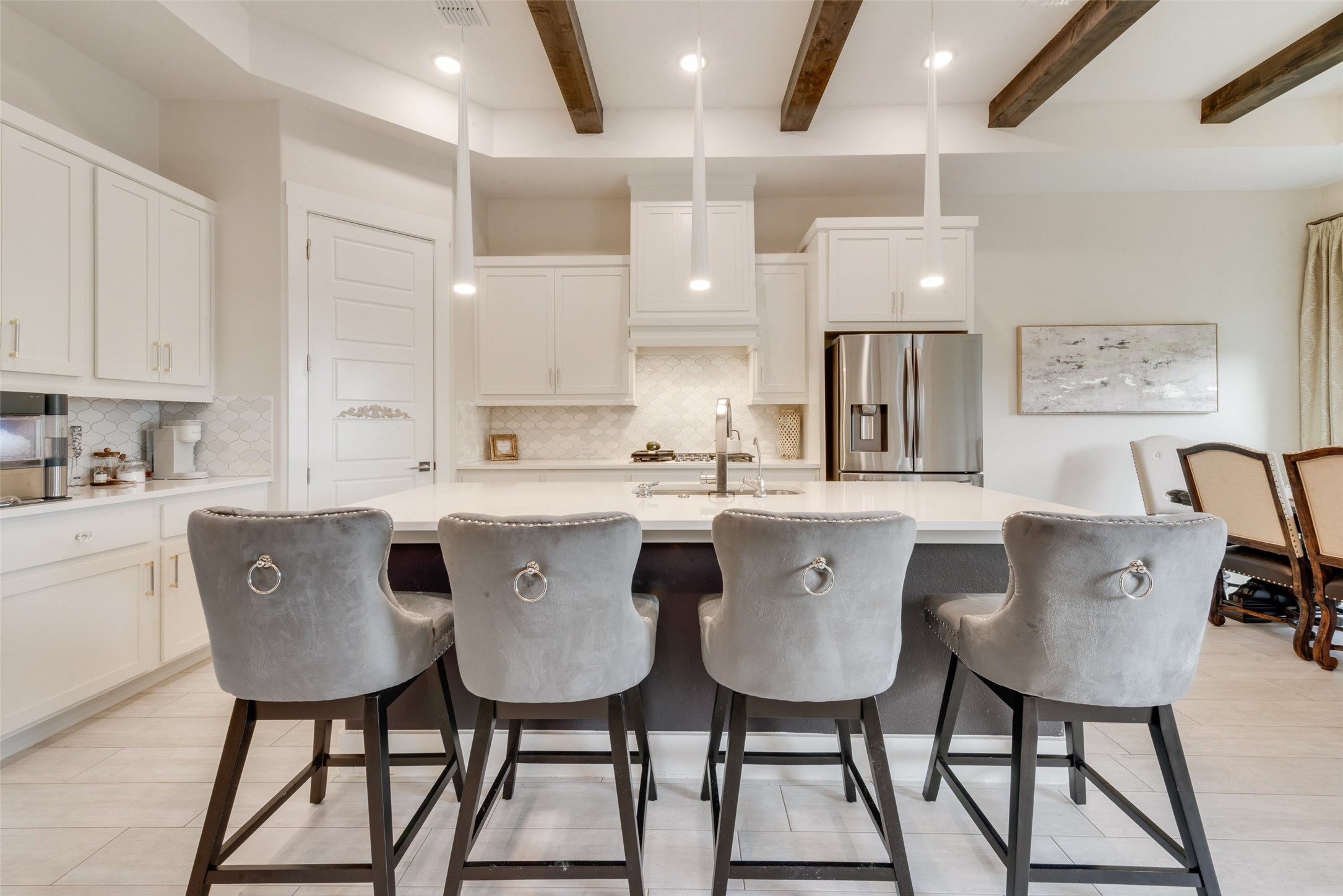 830 Rio Vista Lane