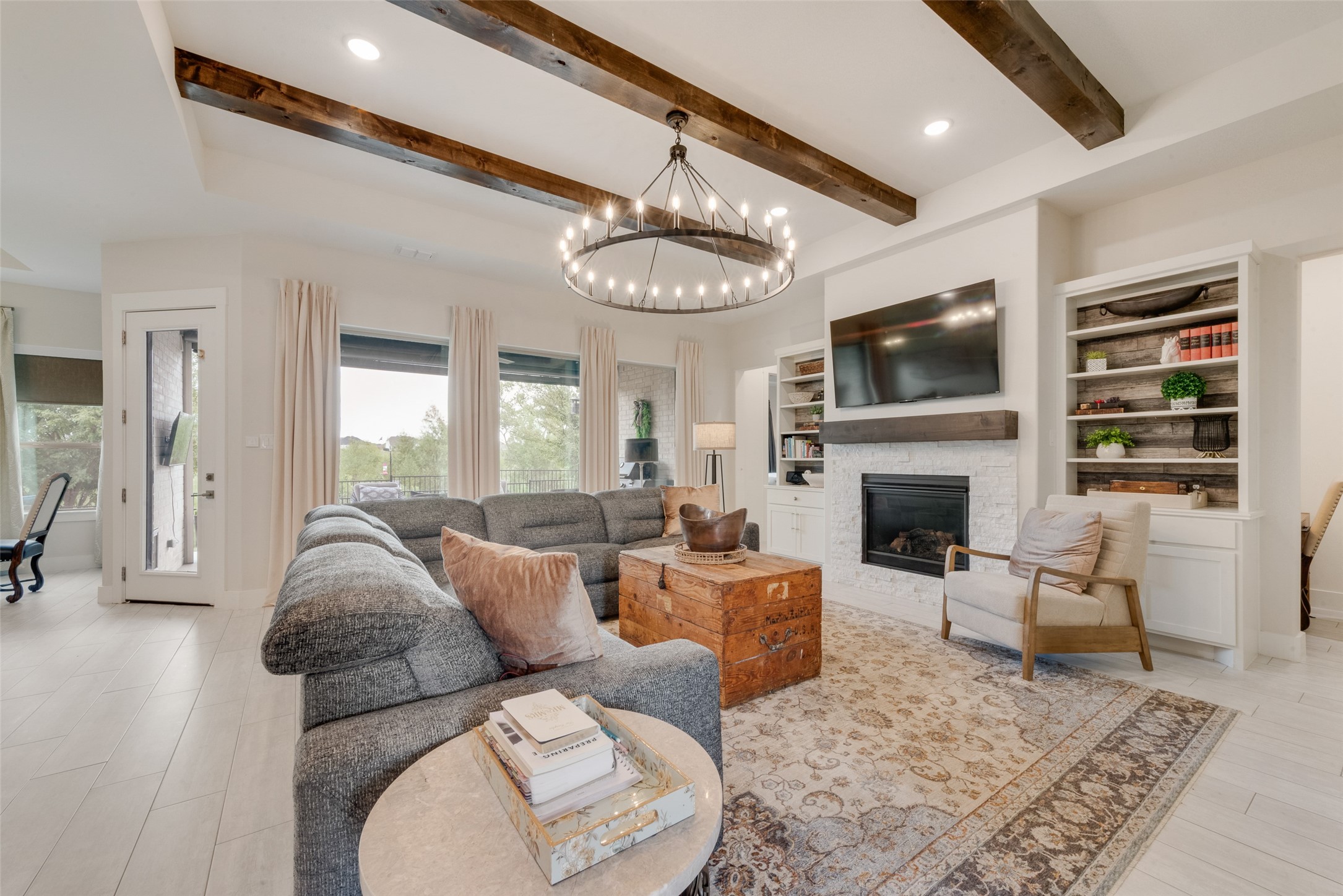 830 Rio Vista Lane