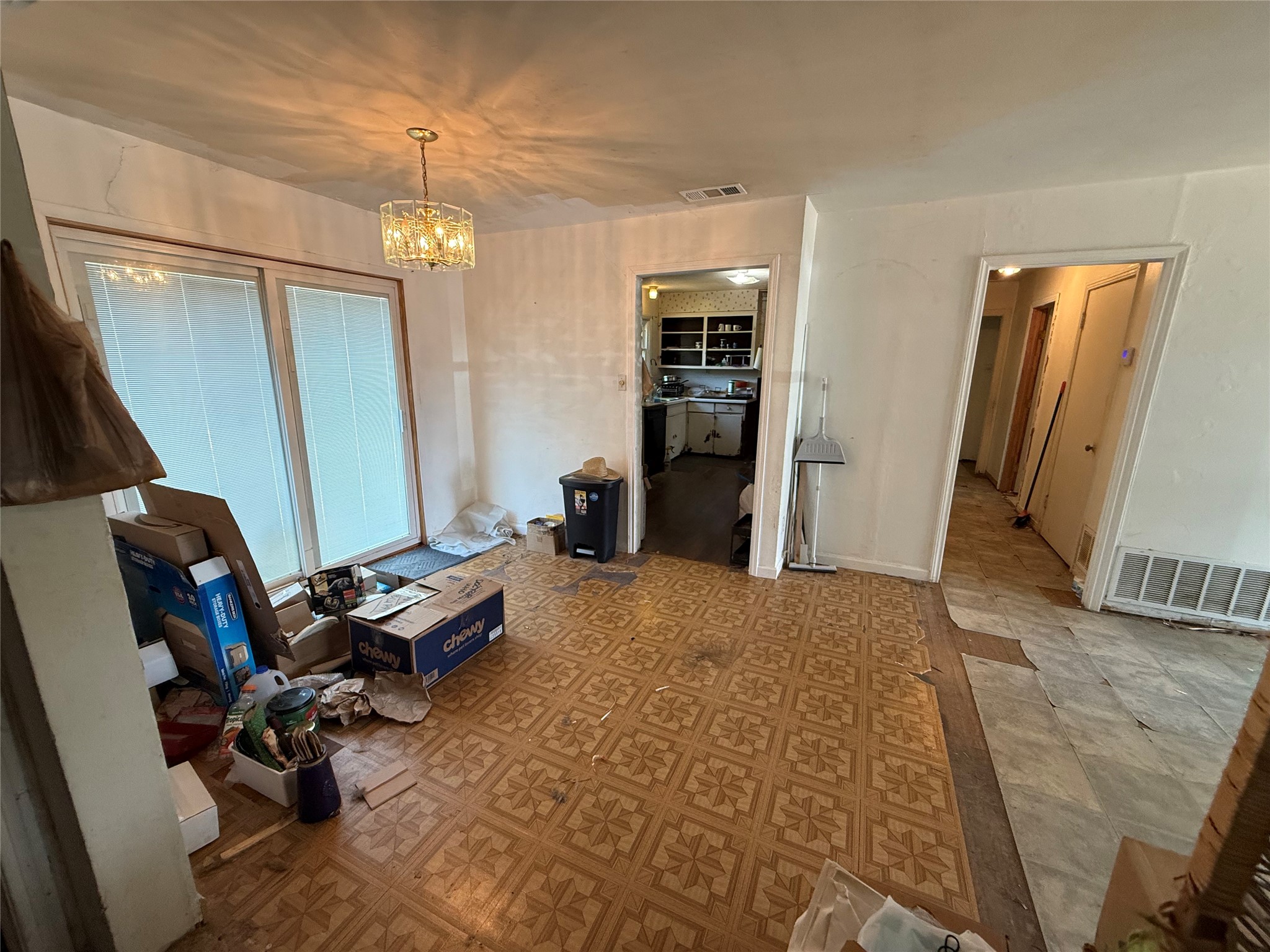 2517 W 7th Street