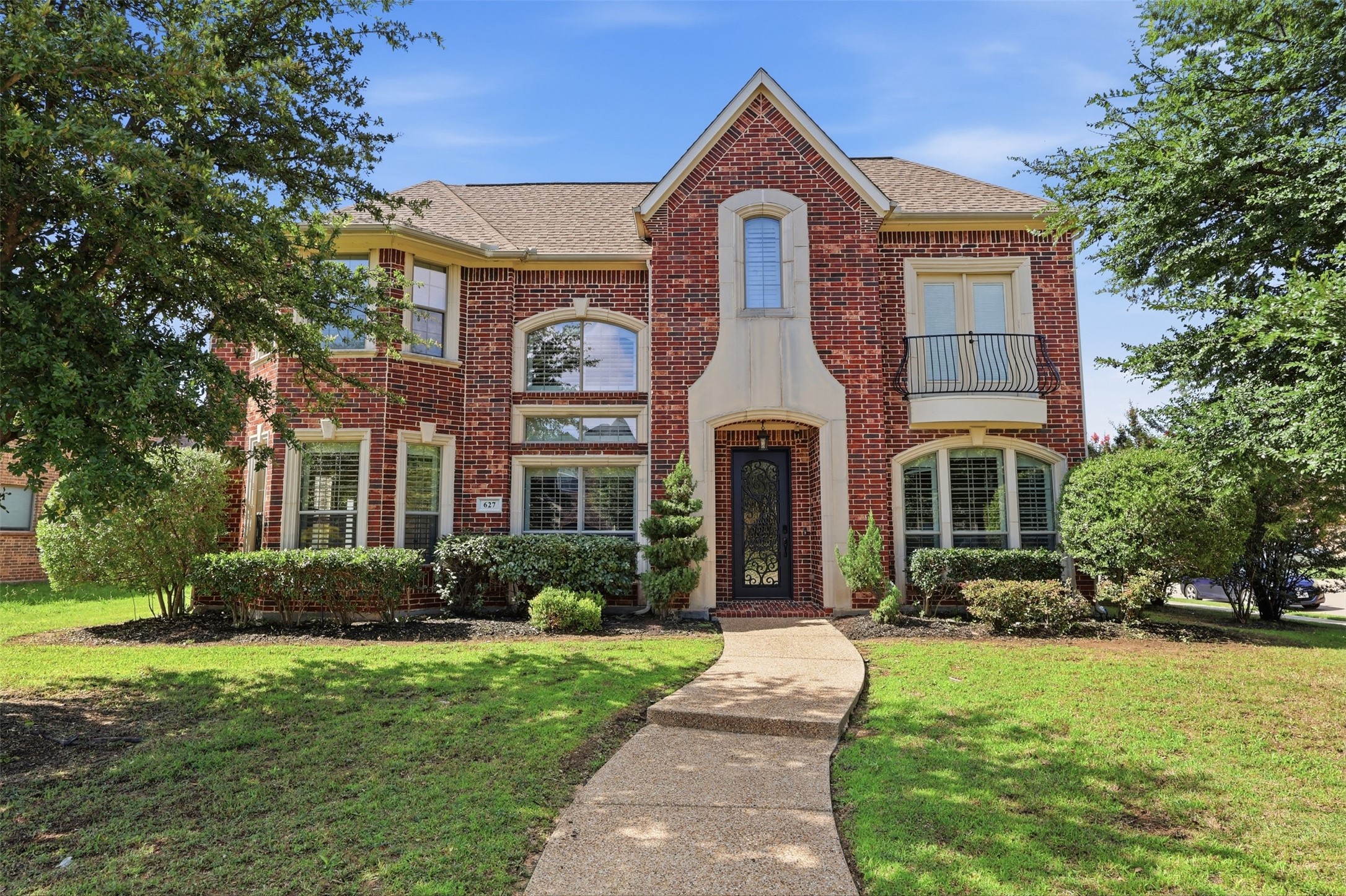 627 Seymour Drive