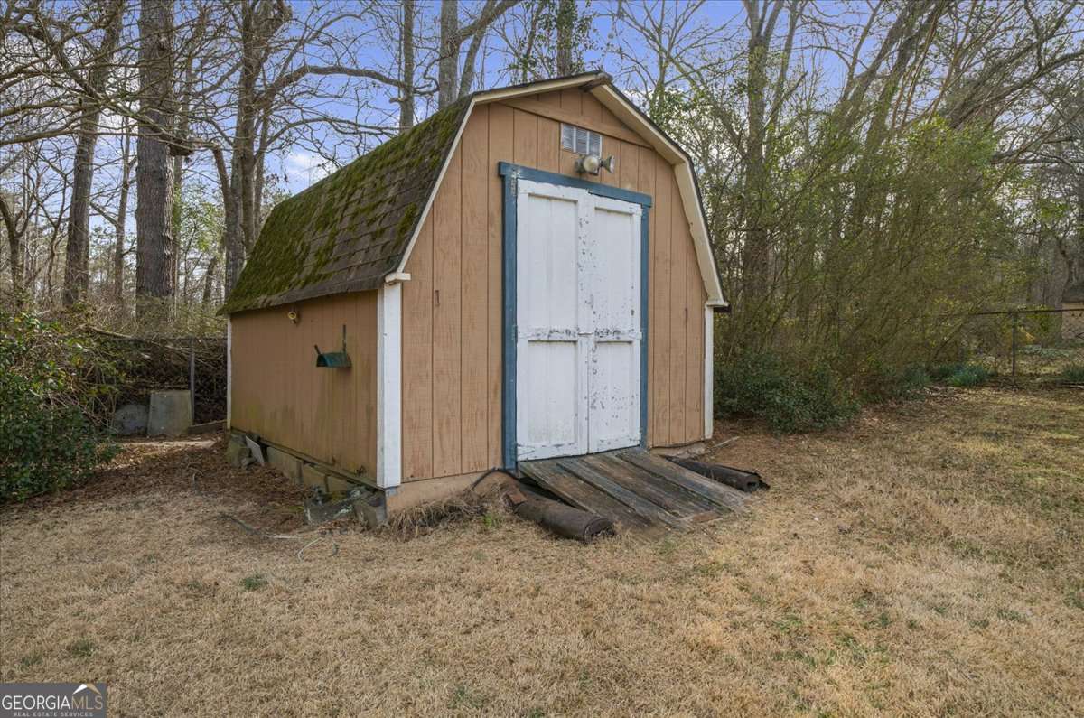513 Rivercrest Drive