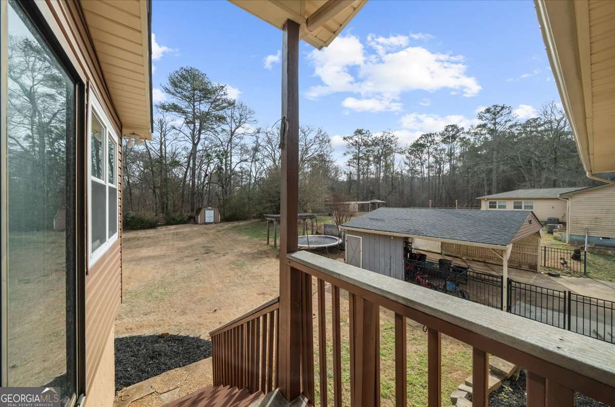 513 Rivercrest Drive