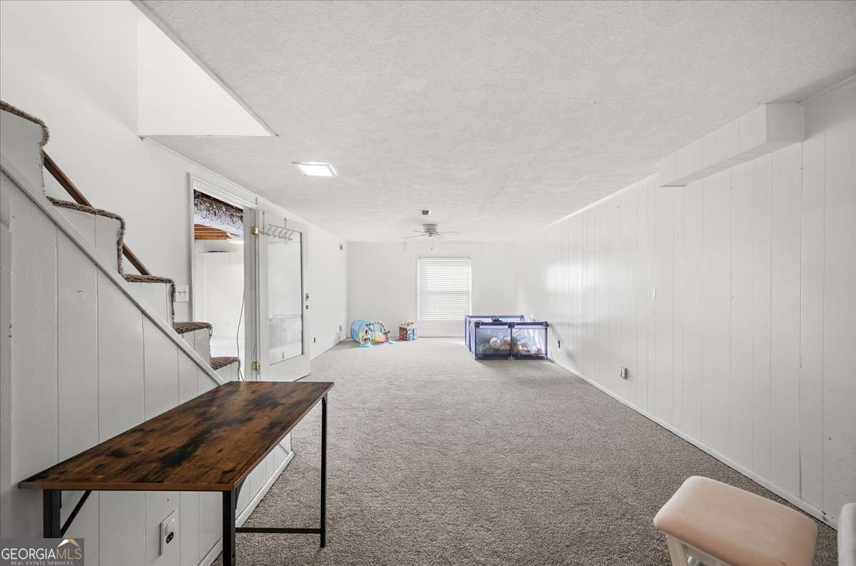 513 Rivercrest Drive