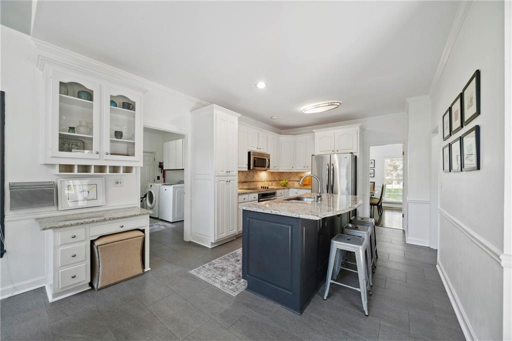 3611 Cherbourg Way