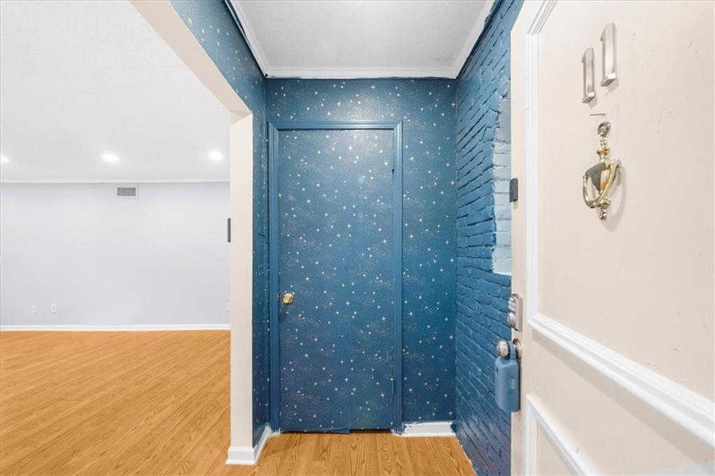 6851 Roswell Road Unit O11