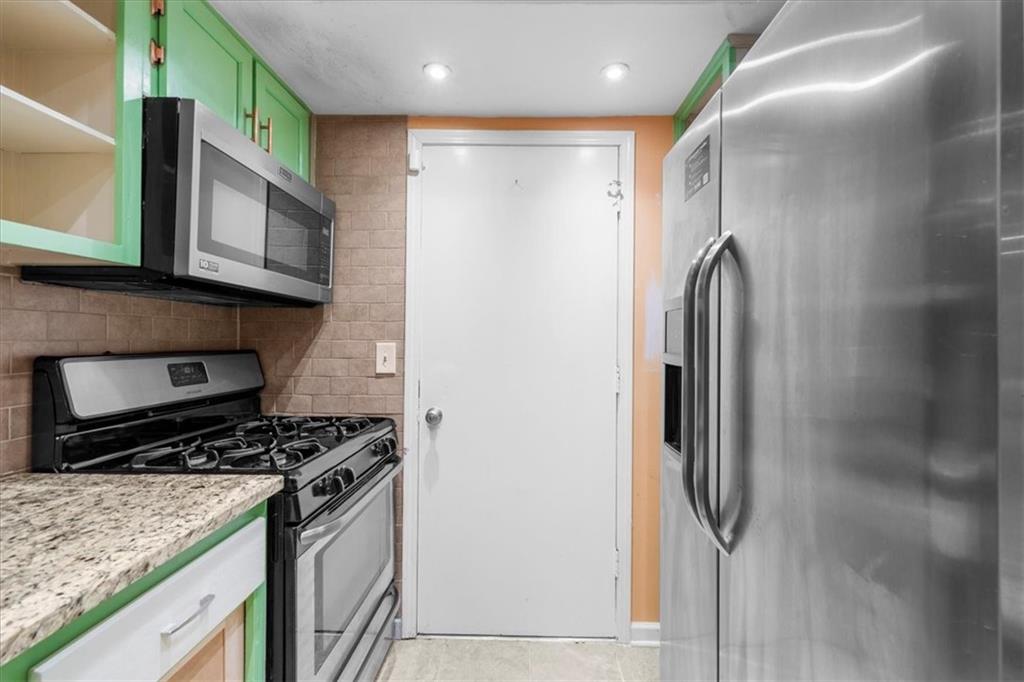 6851 Roswell Road Unit O11