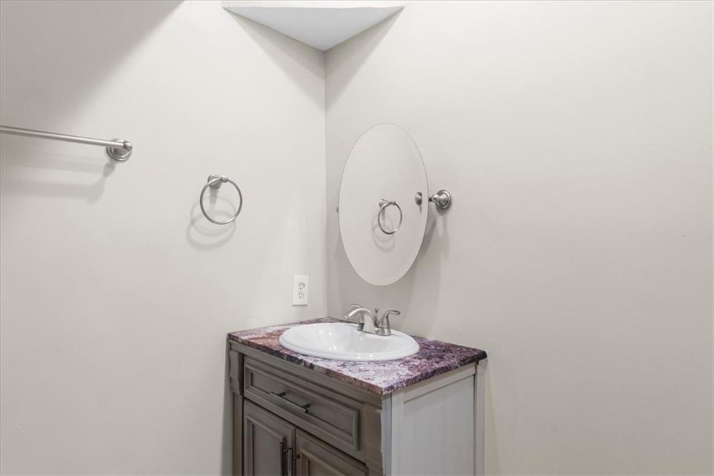 6851 Roswell Road Unit O11