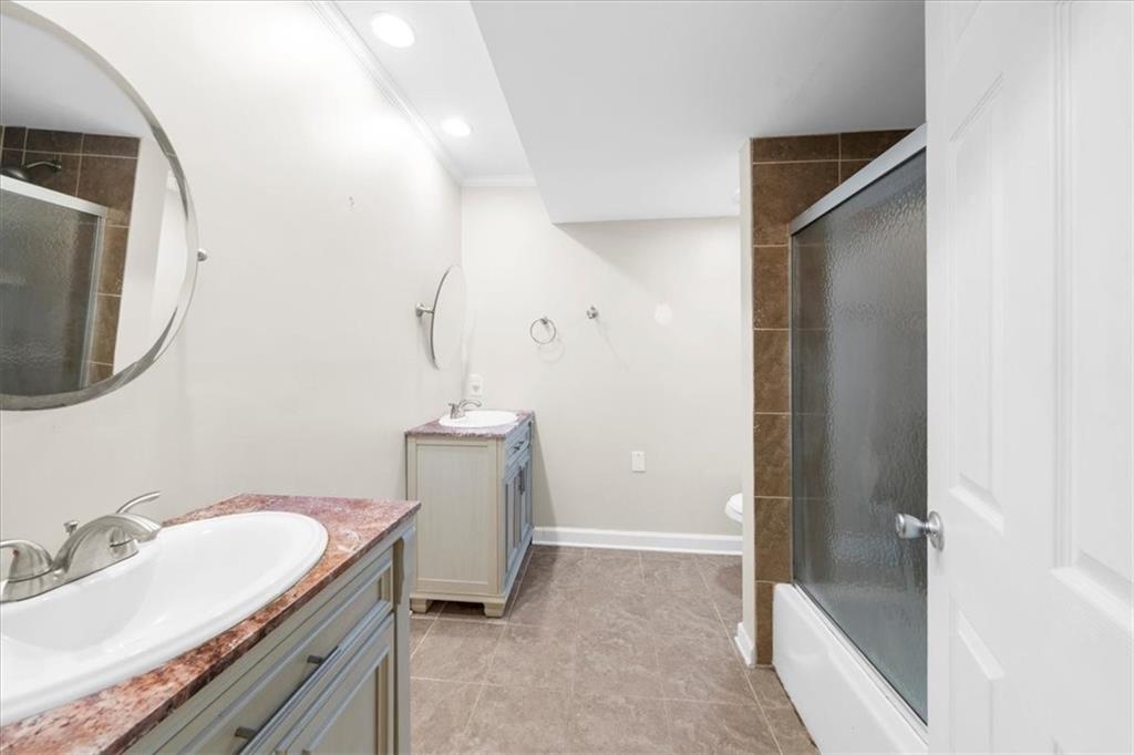 6851 Roswell Road Unit O11