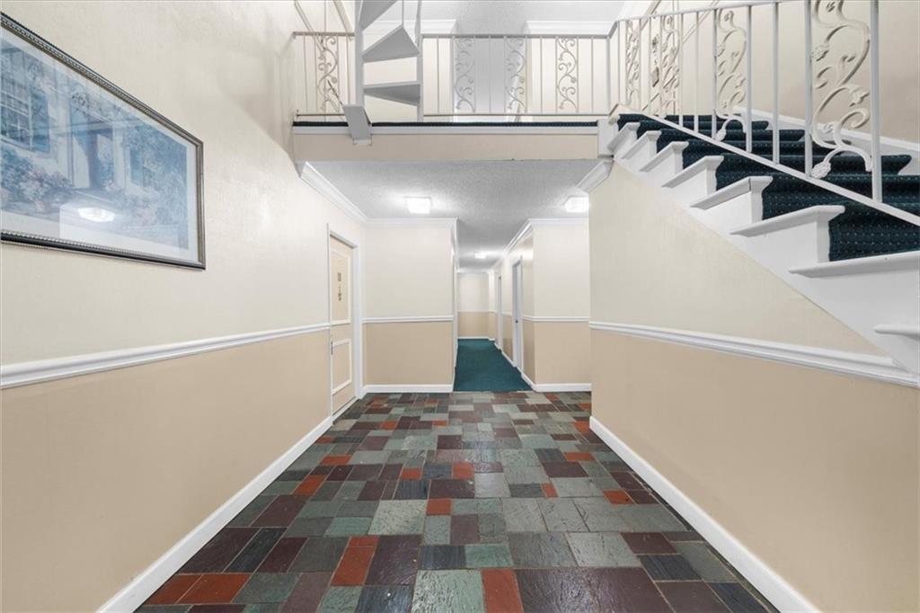 6851 Roswell Road Unit O11