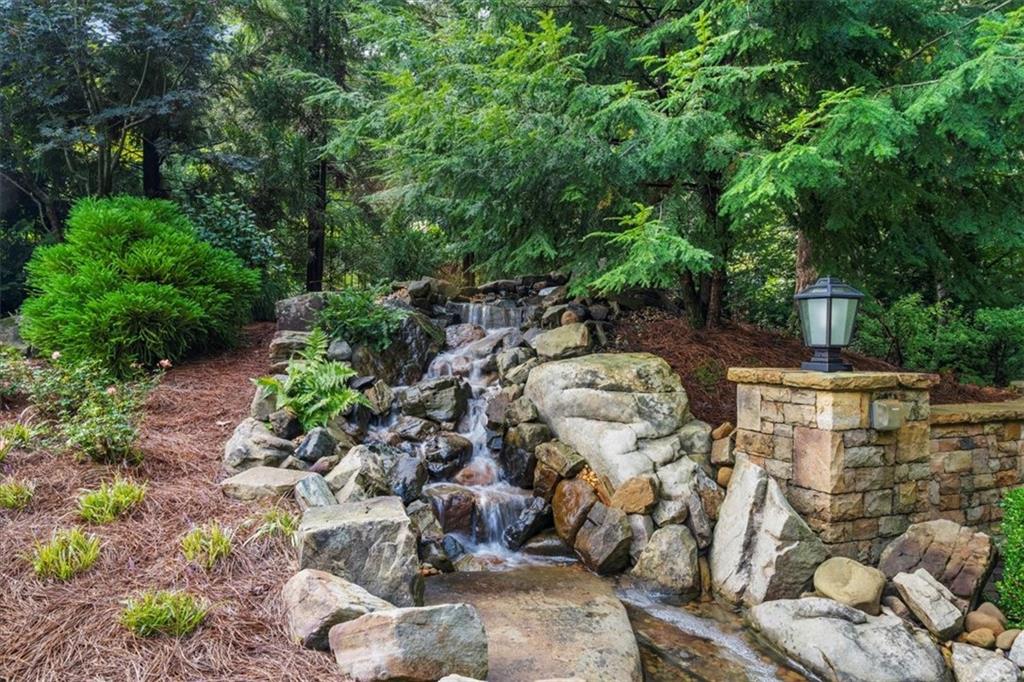 601 Rocky Creek Point