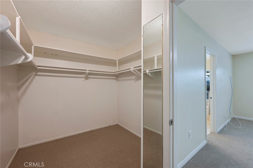 1319 N Navarro Place
