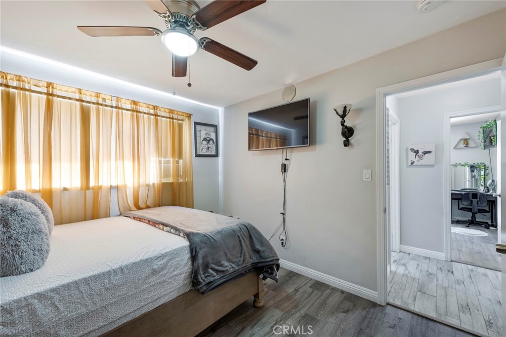 2133 W Juno Avenue
