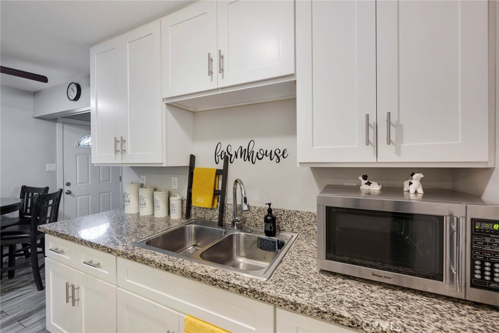 2133 W Juno Avenue