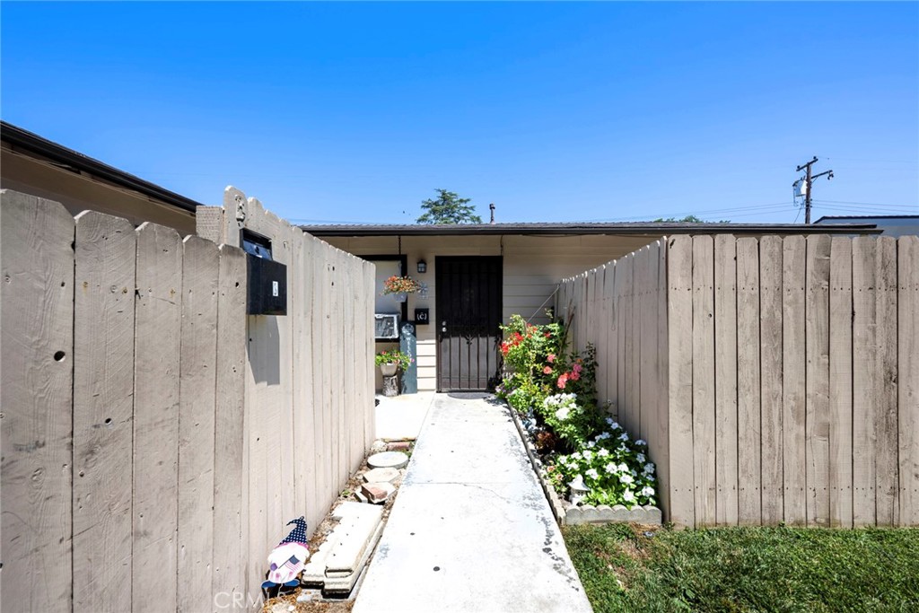2133 W Juno Avenue