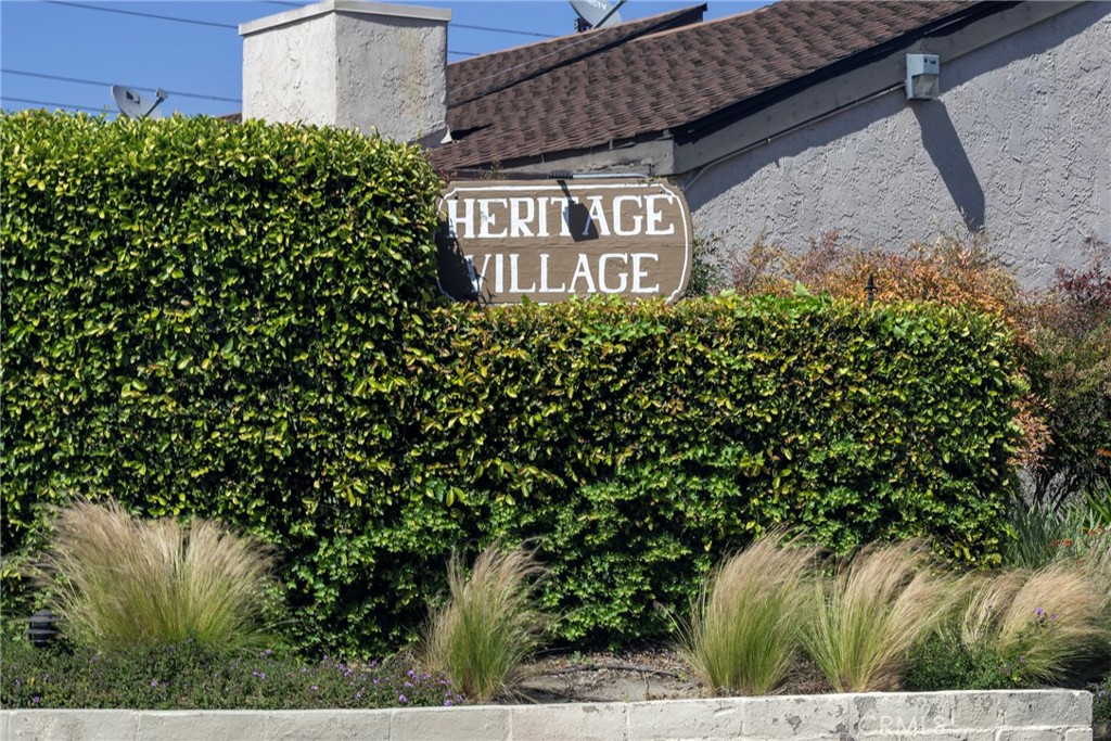 1670 S Heritage Circle