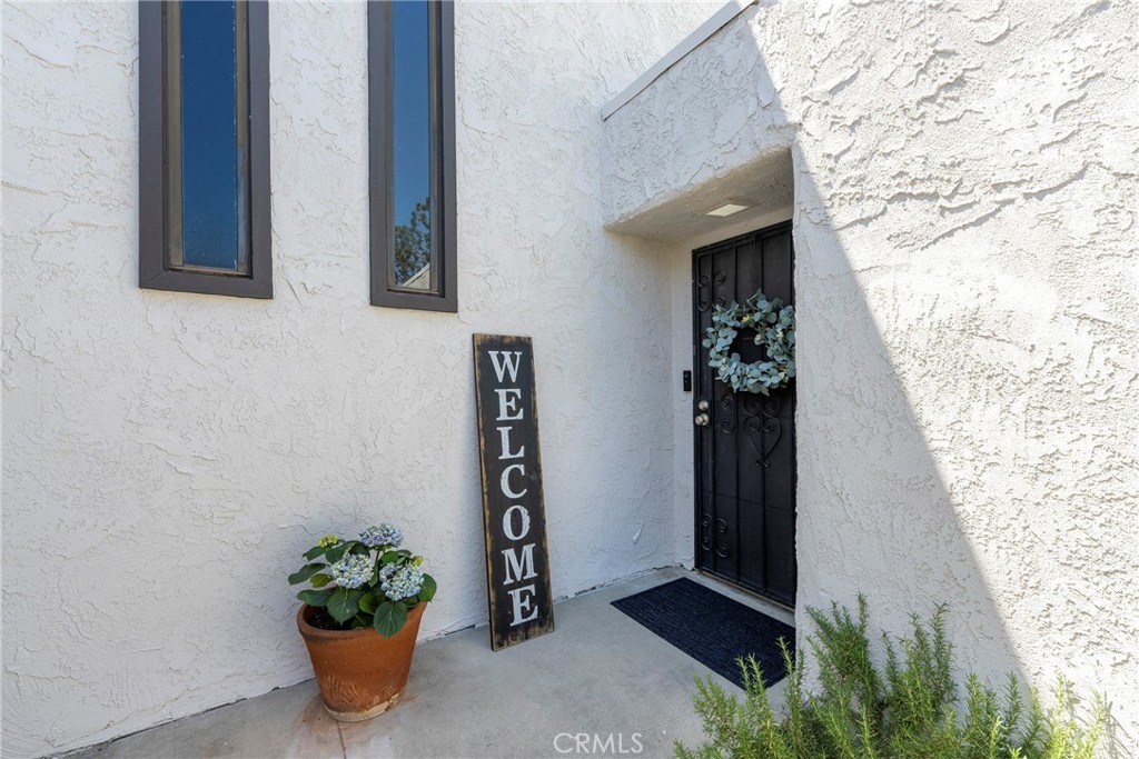 1670 S Heritage Circle