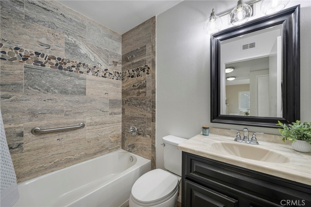 3116 Ravenwood Court