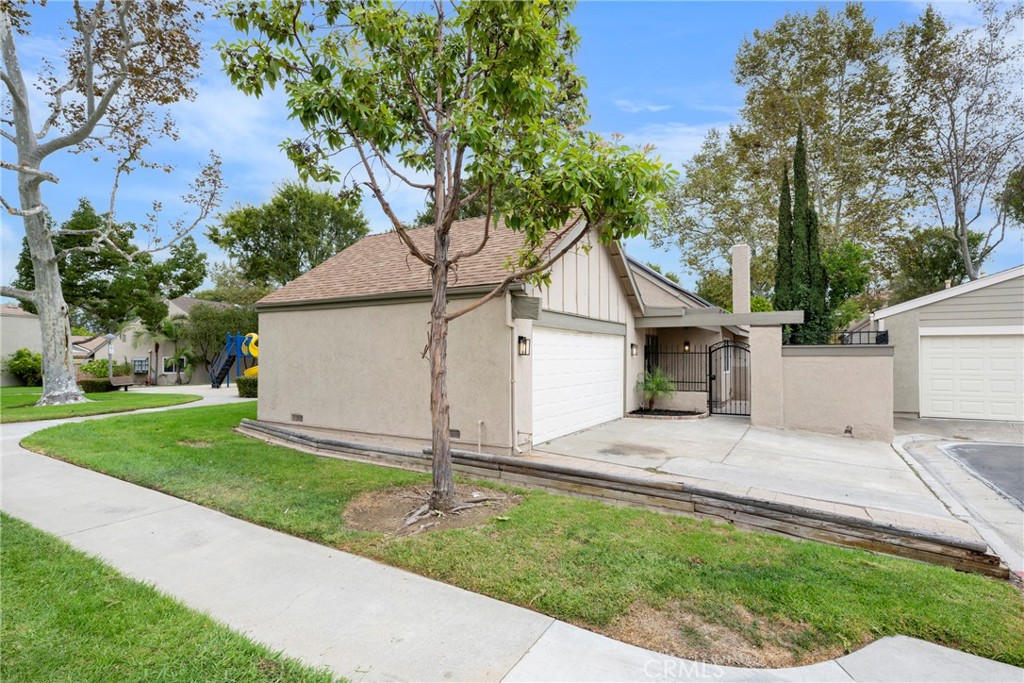 3116 Ravenwood Court