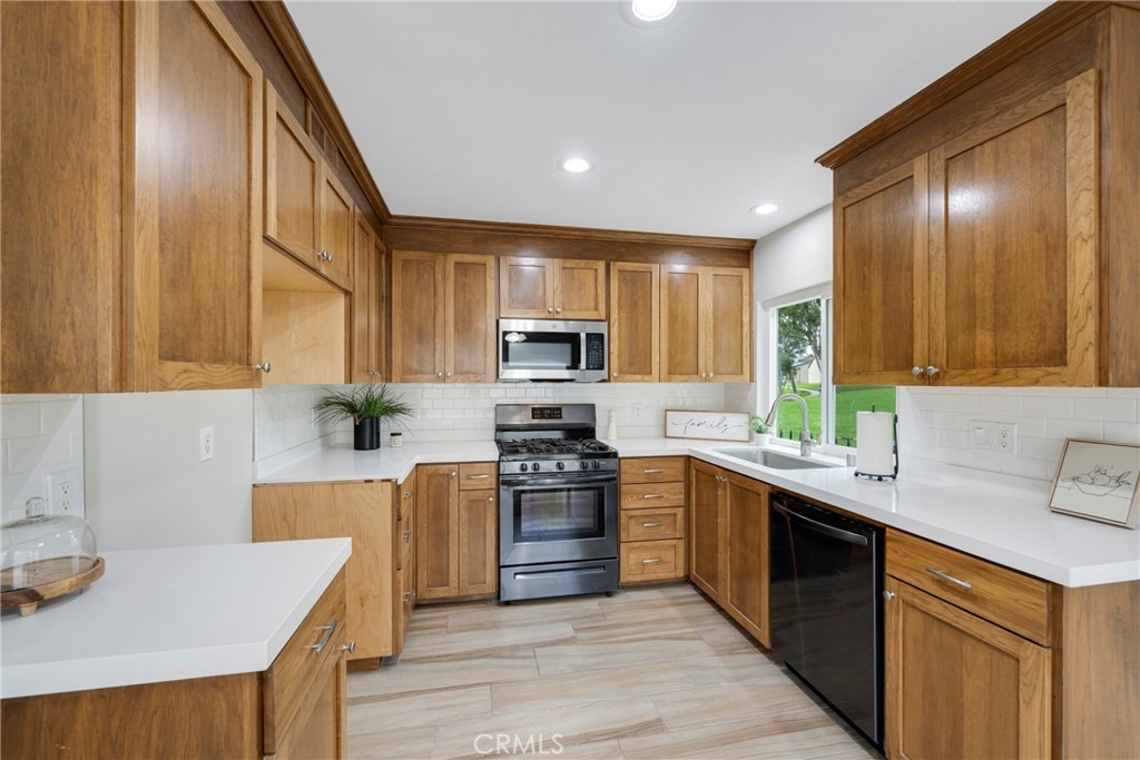 3116 Ravenwood Court