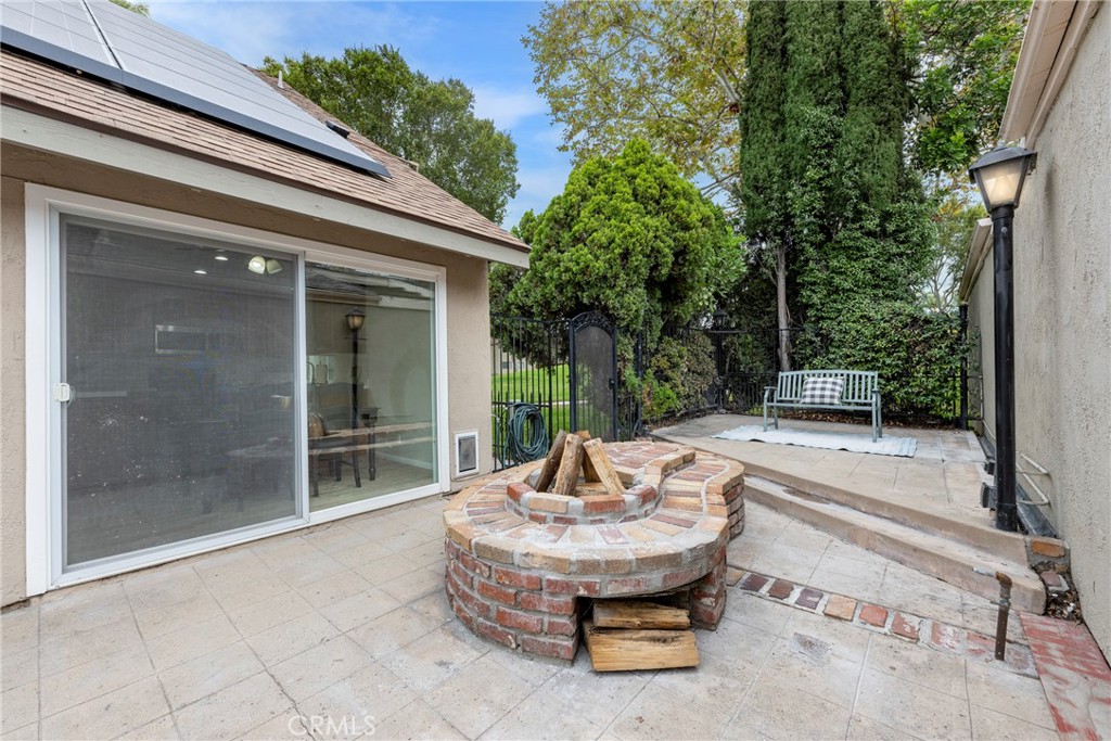 3116 Ravenwood Court
