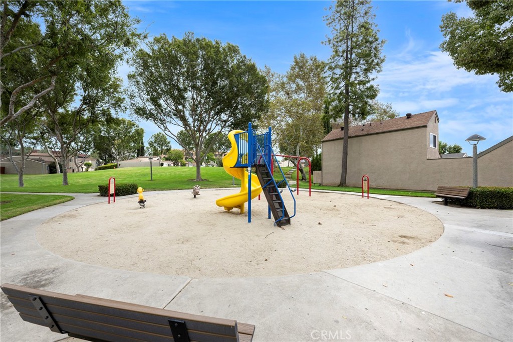 3116 Ravenwood Court