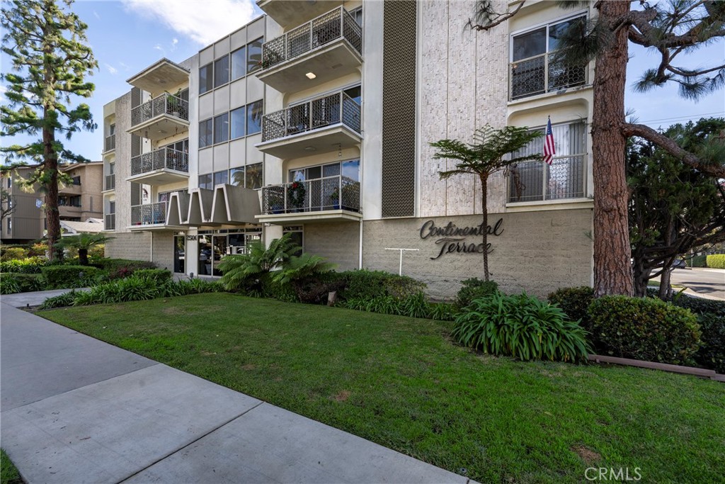 2500 E 2nd Street 302