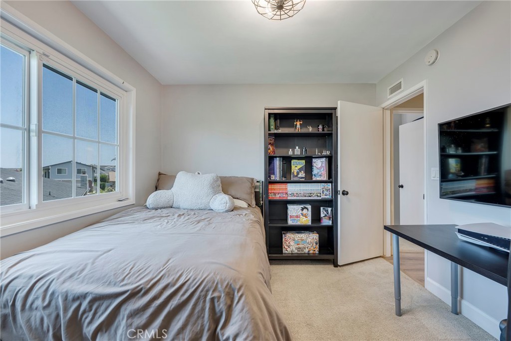 3550 Dahlia Circle
