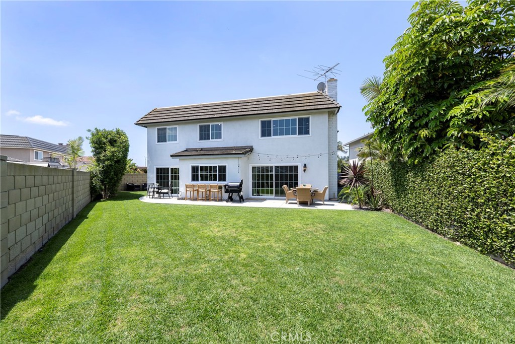 3550 Dahlia Circle