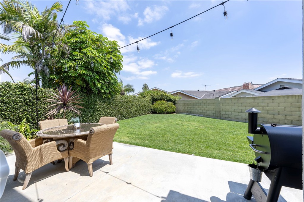 3550 Dahlia Circle