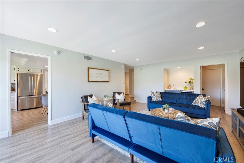 3550 Dahlia Circle