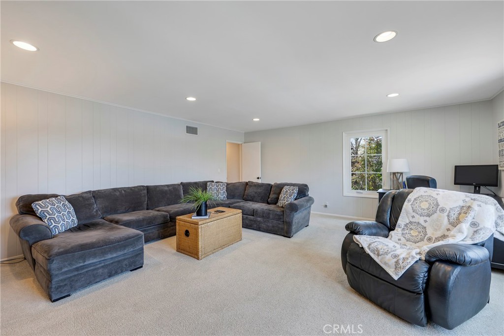 3550 Dahlia Circle
