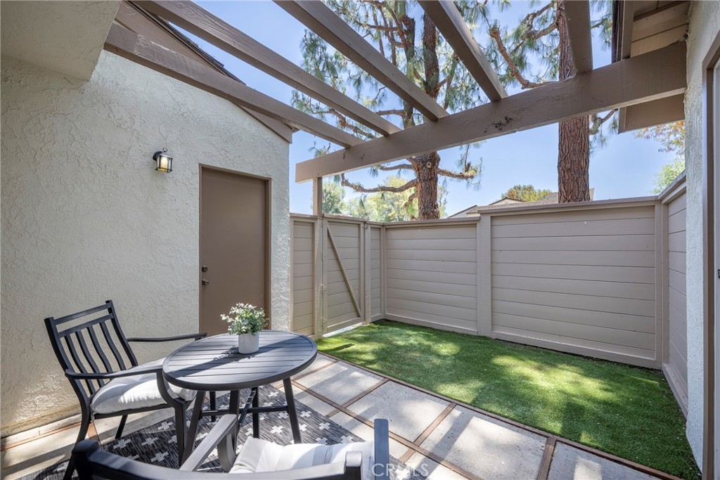 801 Vista Court